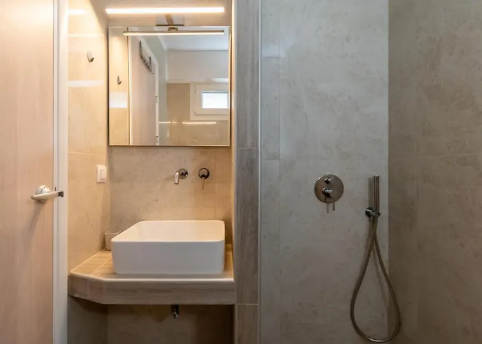 Oasis Luxury And Nikiti (Sithonia)
