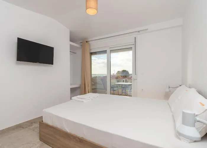 Oasis Luxury And * Nikiti (Sithonia)