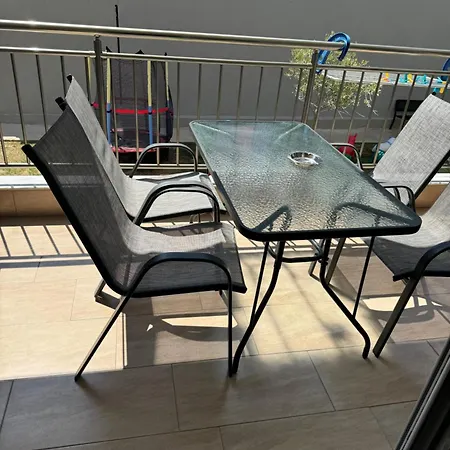 Oasis Luxury And نيكيتي