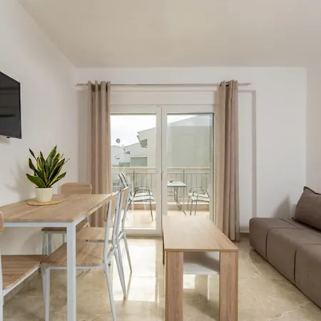 Oasis Luxury And Apartment