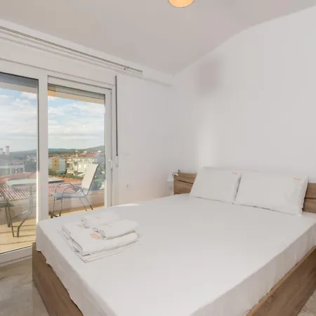 Apartment Oasis Luxury And