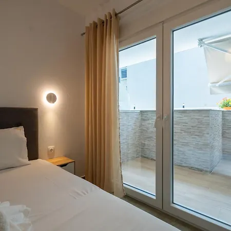 Oasis Luxury And Apartmán *