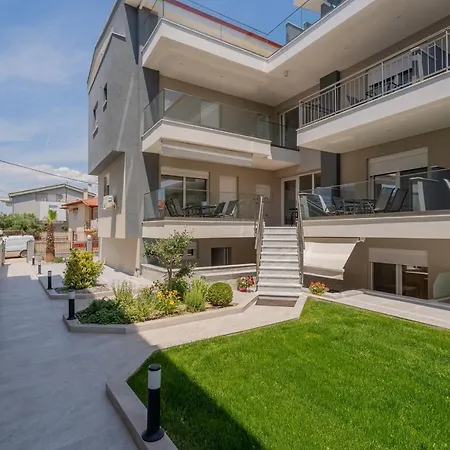 Oasis Luxury And ניקיטי