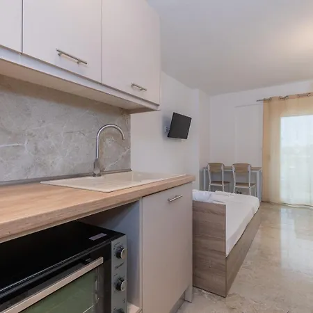 דירה Oasis Luxury And ניקיטי