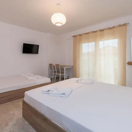 Oasis Luxury And Nikiti (Sithonia)