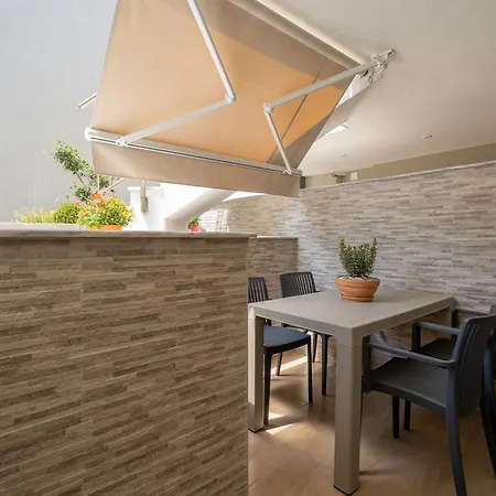 Daire Oasis Luxury And Nikiti (Sithonia)